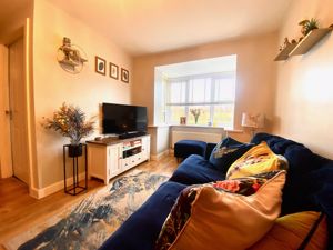 Lounge- click for photo gallery